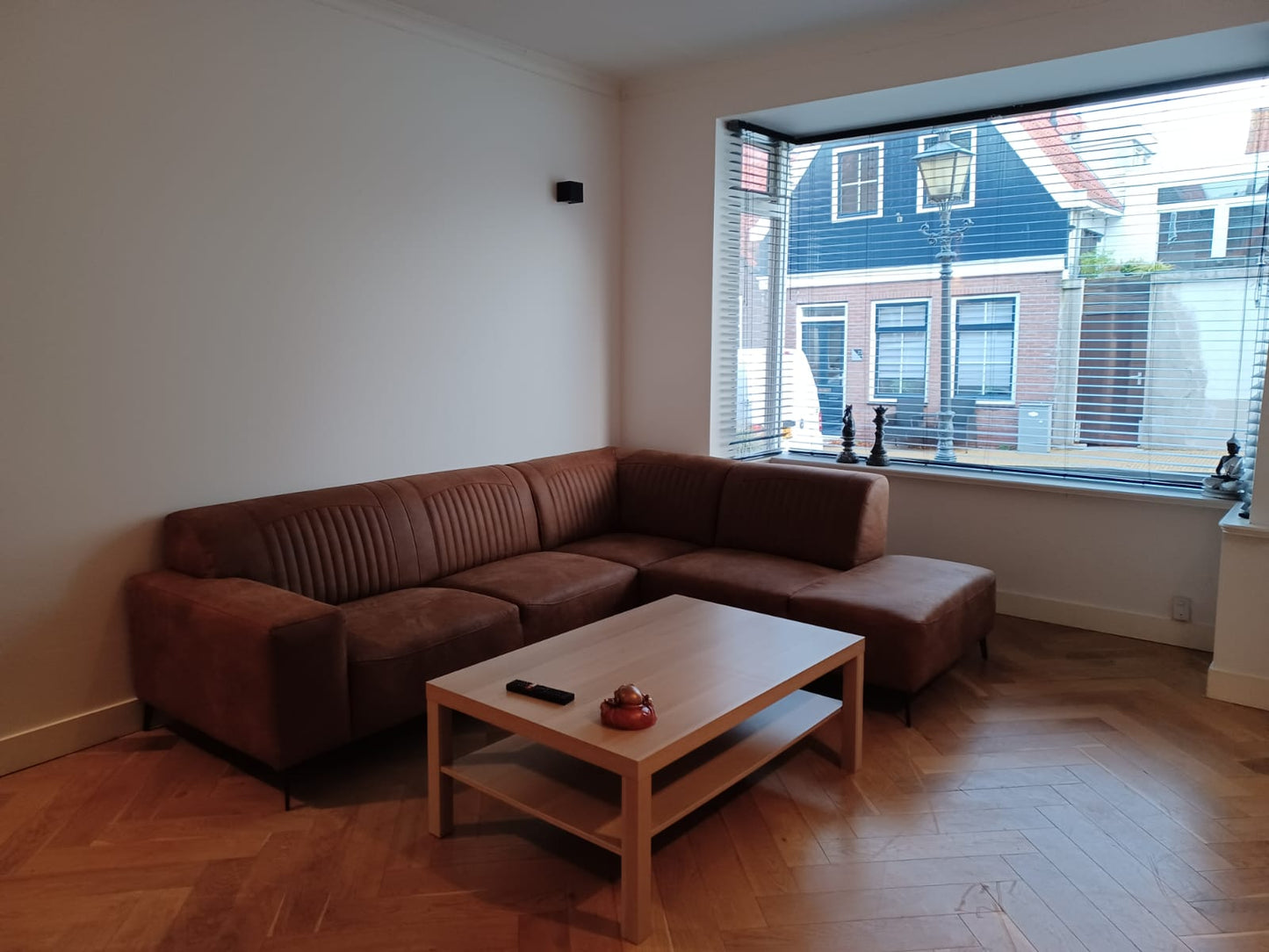 Pastoor van der Weidenstraat 22, Volendam