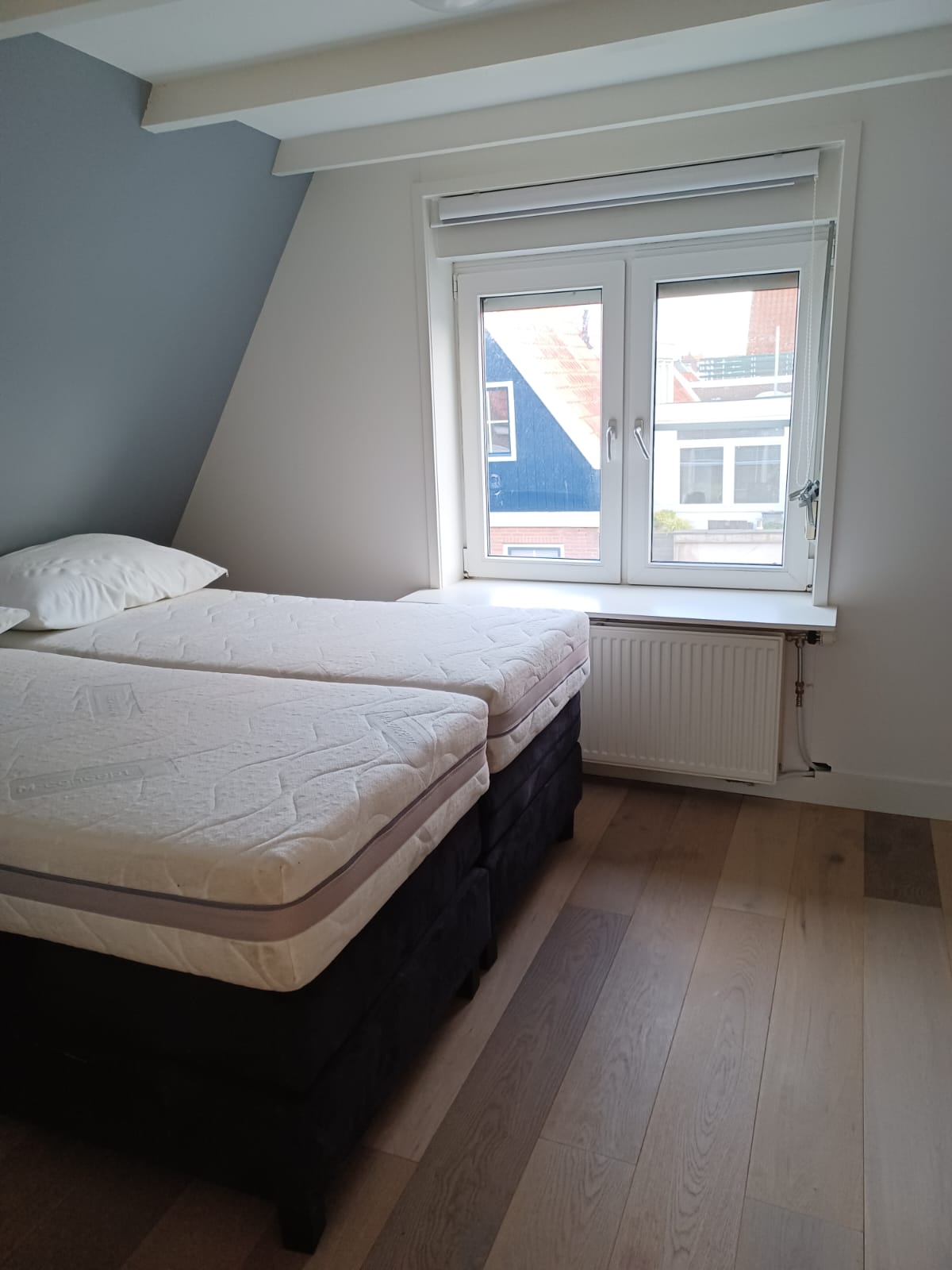 Pastoor van der Weidenstraat 22, Volendam