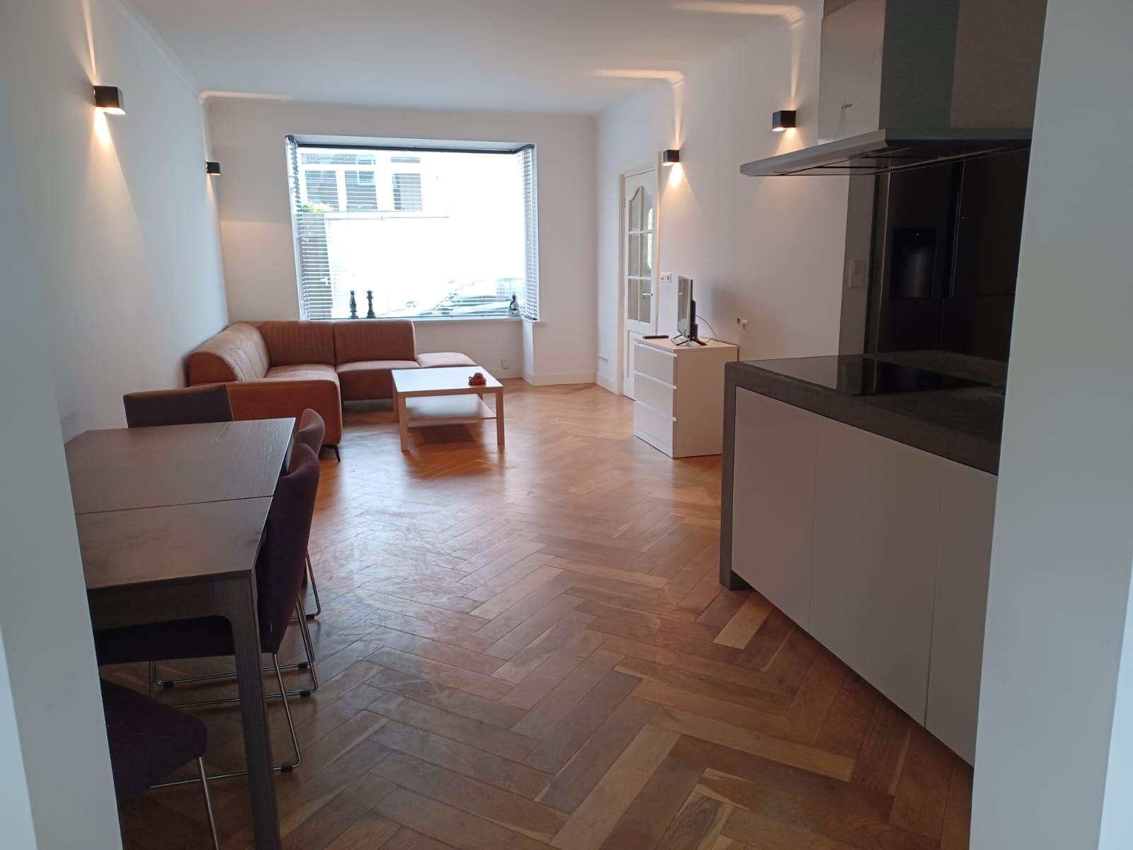 Pastoor van der Weidenstraat 22, Volendam