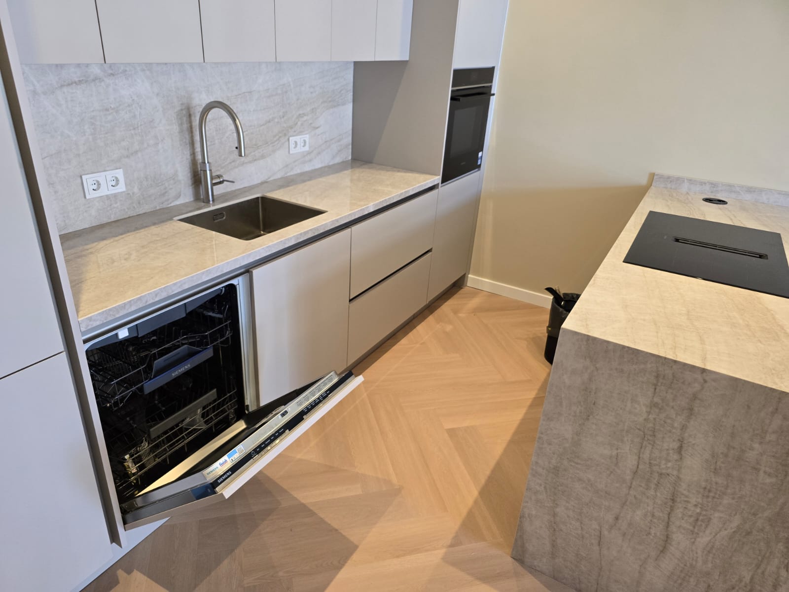 Admiraal de Ruijterweg 87, Amsterdam