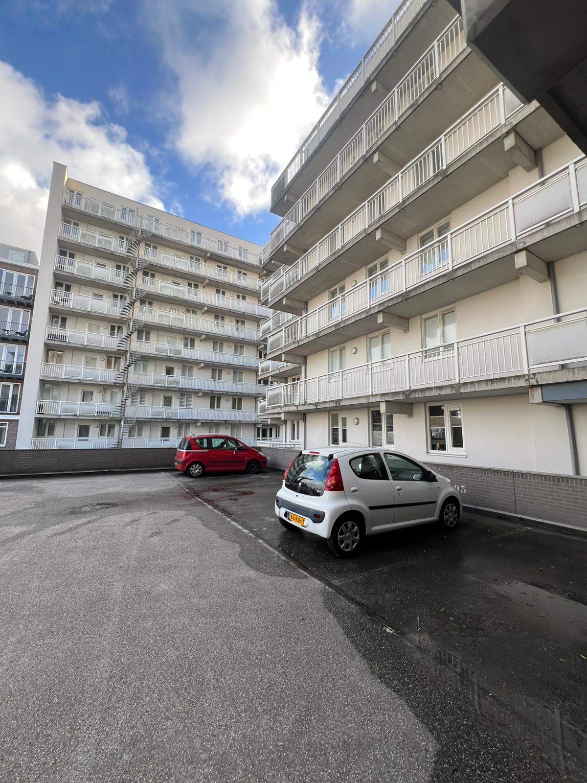 Zeekant 103-W, Den Haag